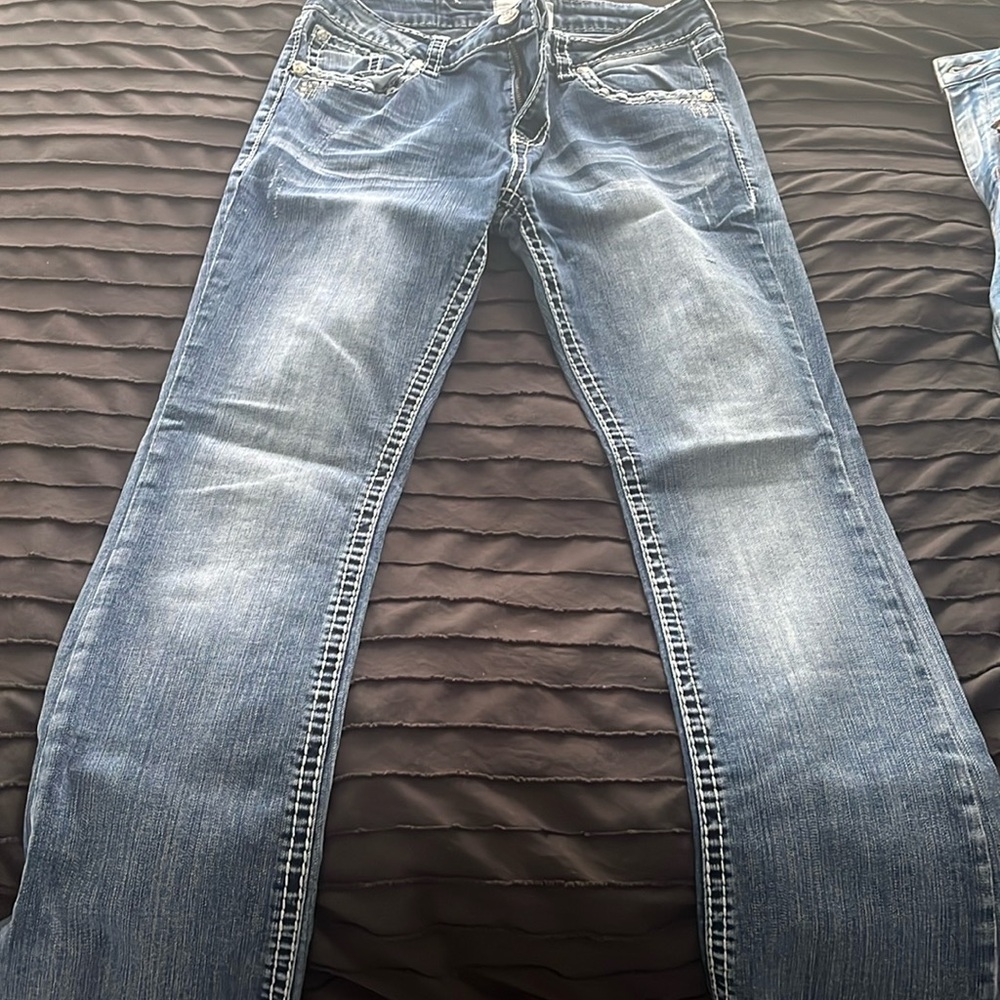 Grace Low rise boot cut jeans size 29